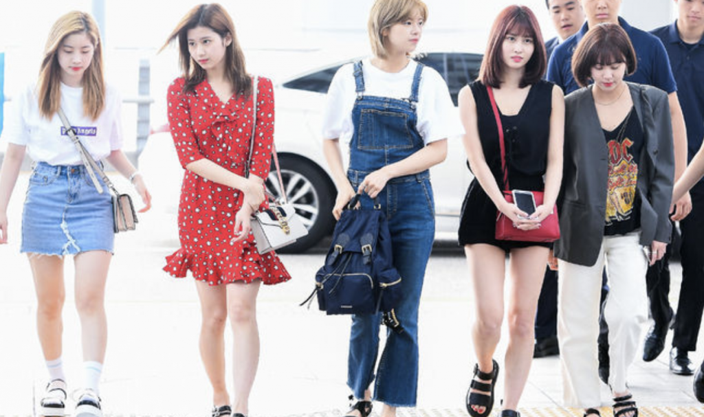 韓国アイドルの空港ファッション写真の数々！KPOPアイドルの空港ファッション事情は？ KOREAN TIMES